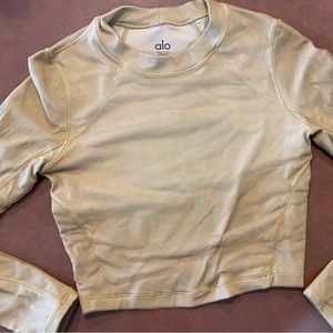 ALO YOGA long sleeve top - size small